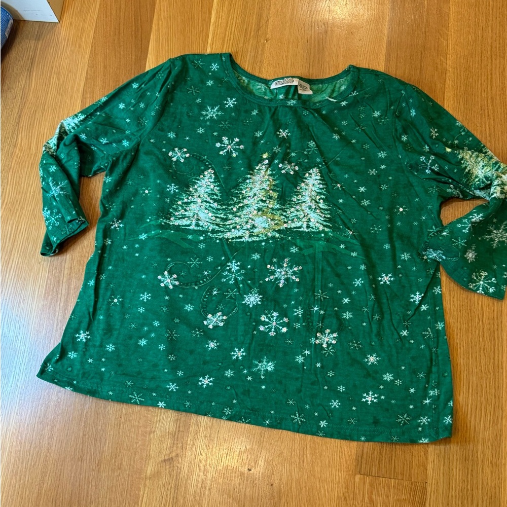 COLLECTIONS Etc Festive Green Christmas Trees and Snowflake Long Sleeve Top XL